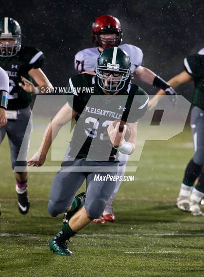 Thumbnail 2 in Glens Falls vs. Pleasantville (NYSPHSAA Class B Semifinal) photogallery.