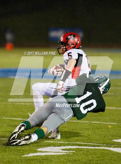 Thumbnail 1 in Glens Falls vs. Pleasantville (NYSPHSAA Class B Semifinal) photogallery.