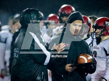 Thumbnail 3 in Glens Falls vs. Pleasantville (NYSPHSAA Class B Semifinal) photogallery.