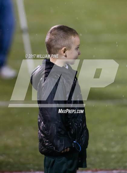 Thumbnail 2 in Glens Falls vs. Pleasantville (NYSPHSAA Class B Semifinal) photogallery.