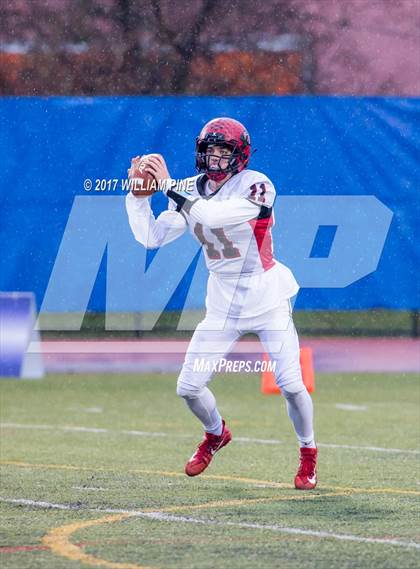 Thumbnail 3 in Glens Falls vs. Pleasantville (NYSPHSAA Class B Semifinal) photogallery.