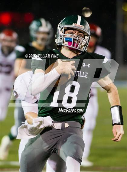 Thumbnail 3 in Glens Falls vs. Pleasantville (NYSPHSAA Class B Semifinal) photogallery.