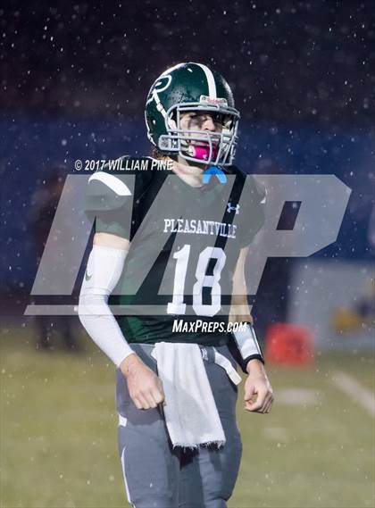 Thumbnail 3 in Glens Falls vs. Pleasantville (NYSPHSAA Class B Semifinal) photogallery.