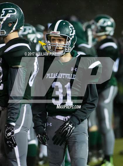 Thumbnail 2 in Glens Falls vs. Pleasantville (NYSPHSAA Class B Semifinal) photogallery.