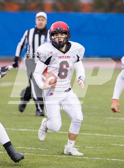 Thumbnail 2 in Glens Falls vs. Pleasantville (NYSPHSAA Class B Semifinal) photogallery.