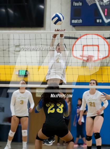 Thumbnail 2 in Oaks Christian @ Agoura photogallery.