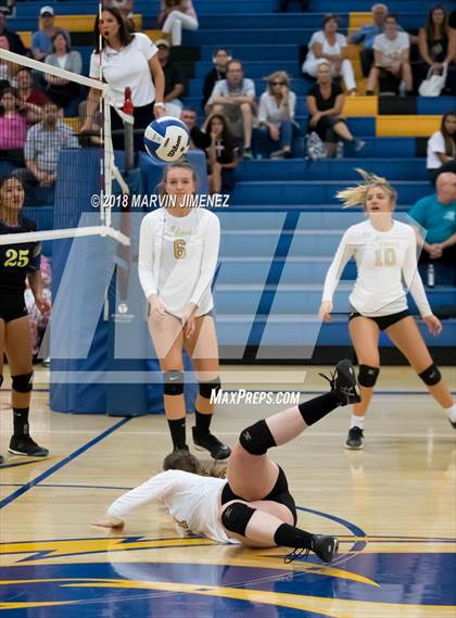 Thumbnail 3 in Oaks Christian @ Agoura photogallery.