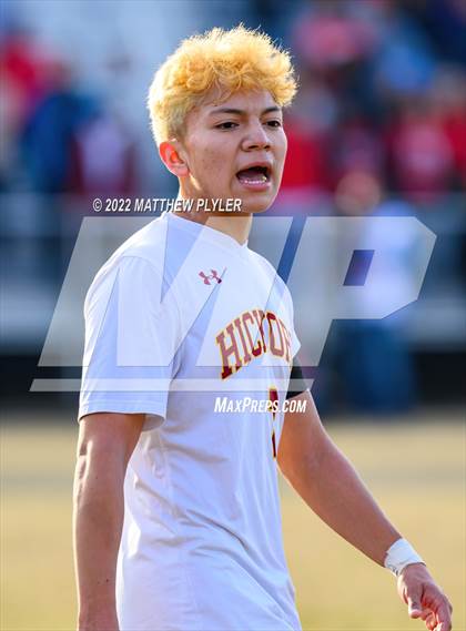 Thumbnail 3 in Hickory vs. Jacksonville (NCHSAA 3A Final) (1 of 2 - the Game) photogallery.