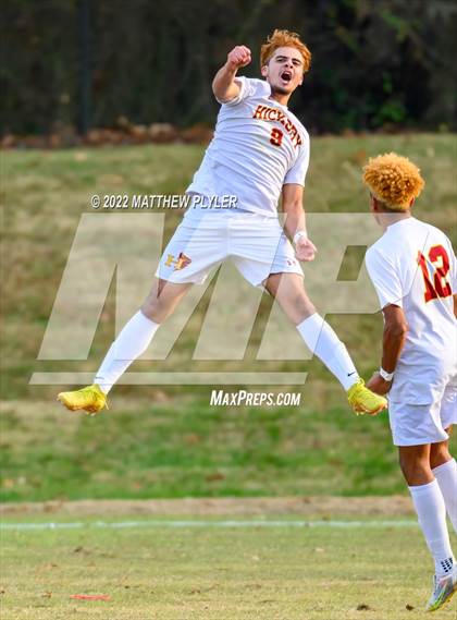 Thumbnail 3 in Hickory vs. Jacksonville (NCHSAA 3A Final) (1 of 2 - the Game) photogallery.