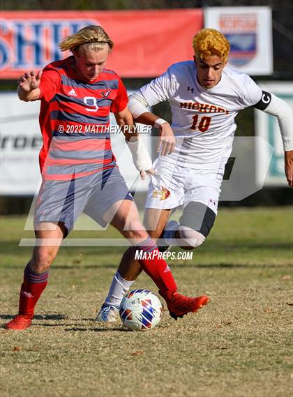 Thumbnail 3 in Hickory vs. Jacksonville (NCHSAA 3A Final) (1 of 2 - the Game) photogallery.
