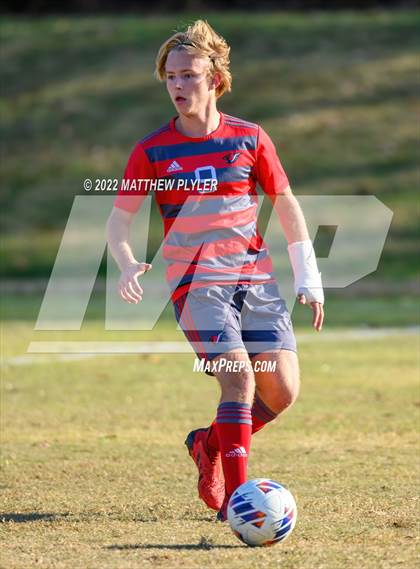 Thumbnail 3 in Hickory vs. Jacksonville (NCHSAA 3A Final) (1 of 2 - the Game) photogallery.