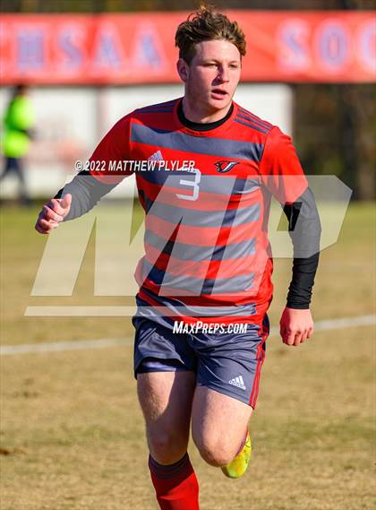Thumbnail 3 in Hickory vs. Jacksonville (NCHSAA 3A Final) (1 of 2 - the Game) photogallery.