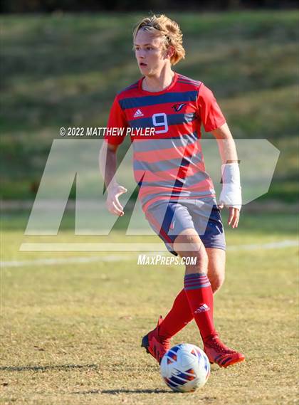 Thumbnail 2 in Hickory vs. Jacksonville (NCHSAA 3A Final) (1 of 2 - the Game) photogallery.