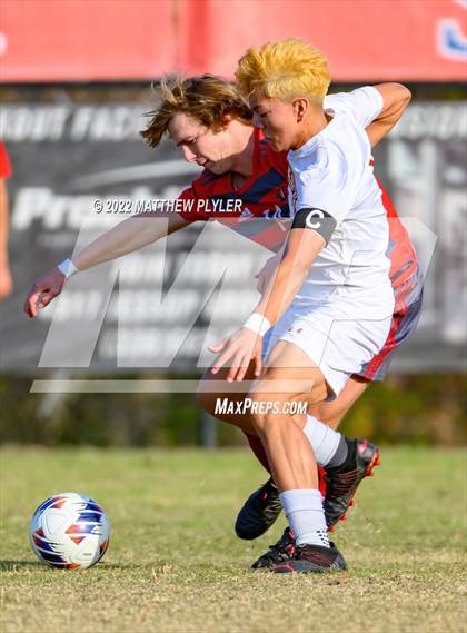 Thumbnail 2 in Hickory vs. Jacksonville (NCHSAA 3A Final) (1 of 2 - the Game) photogallery.