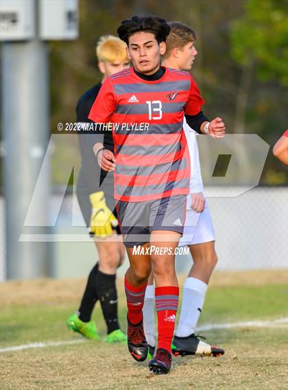 Thumbnail 3 in Hickory vs. Jacksonville (NCHSAA 3A Final) (1 of 2 - the Game) photogallery.