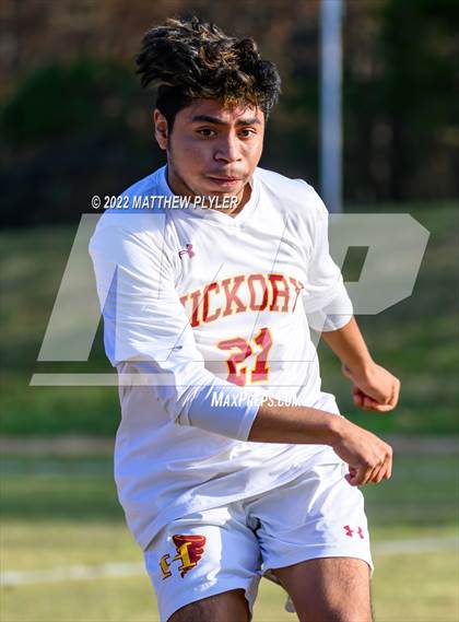 Thumbnail 3 in Hickory vs. Jacksonville (NCHSAA 3A Final) (1 of 2 - the Game) photogallery.