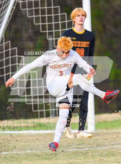 Thumbnail 3 in Hickory vs. Jacksonville (NCHSAA 3A Final) (1 of 2 - the Game) photogallery.