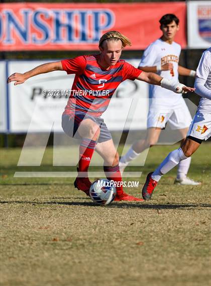 Thumbnail 2 in Hickory vs. Jacksonville (NCHSAA 3A Final) (1 of 2 - the Game) photogallery.