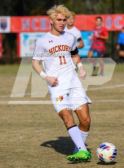 Thumbnail 2 in Hickory vs. Jacksonville (NCHSAA 3A Final) (1 of 2 - the Game) photogallery.