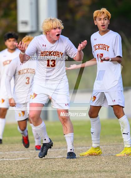 Thumbnail 3 in Hickory vs. Jacksonville (NCHSAA 3A Final) (1 of 2 - the Game) photogallery.