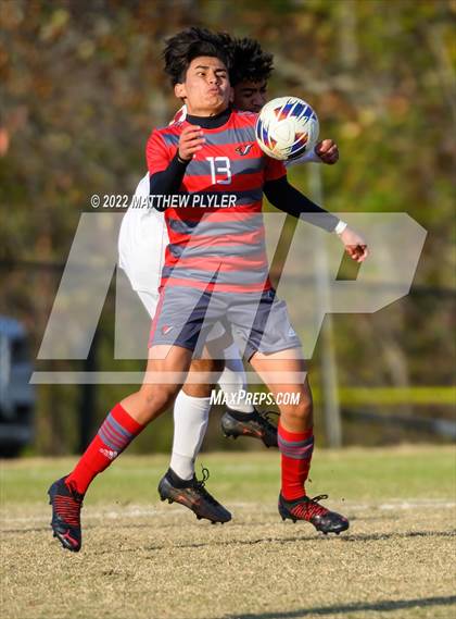 Thumbnail 2 in Hickory vs. Jacksonville (NCHSAA 3A Final) (1 of 2 - the Game) photogallery.