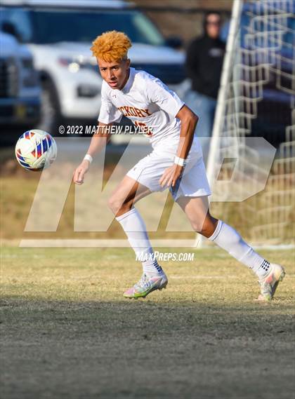 Thumbnail 1 in Hickory vs. Jacksonville (NCHSAA 3A Final) (1 of 2 - the Game) photogallery.