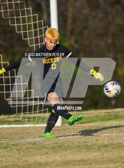 Thumbnail 1 in Hickory vs. Jacksonville (NCHSAA 3A Final) (1 of 2 - the Game) photogallery.