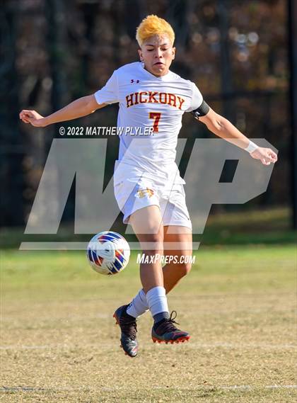 Thumbnail 2 in Hickory vs. Jacksonville (NCHSAA 3A Final) (1 of 2 - the Game) photogallery.