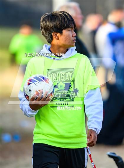 Thumbnail 1 in Hickory vs. Jacksonville (NCHSAA 3A Final) (1 of 2 - the Game) photogallery.