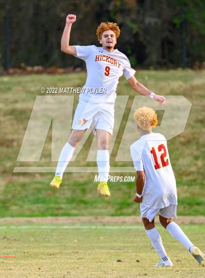 Thumbnail 1 in Hickory vs. Jacksonville (NCHSAA 3A Final) (1 of 2 - the Game) photogallery.