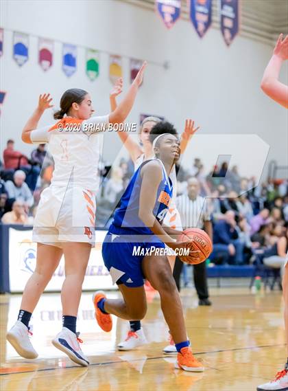 Thumbnail 2 in Rainier Beach @ Eastside Catholic photogallery.