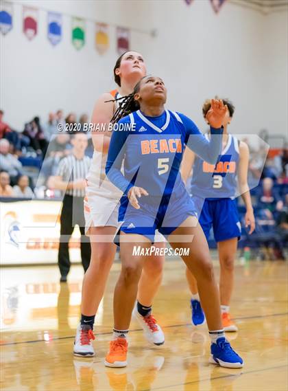 Thumbnail 3 in Rainier Beach @ Eastside Catholic photogallery.