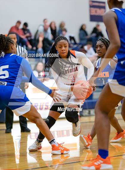 Thumbnail 1 in Rainier Beach @ Eastside Catholic photogallery.