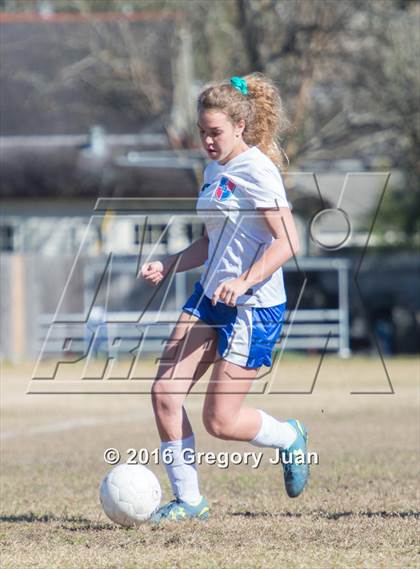 Thumbnail 2 in McGehee @ Metairie Park Country Day (LHSAA D4 Regional Playoff) photogallery.