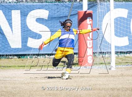 Thumbnail 3 in McGehee @ Metairie Park Country Day (LHSAA D4 Regional Playoff) photogallery.