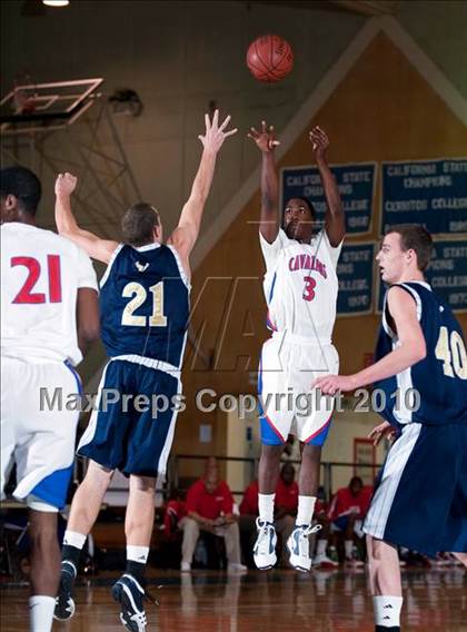 Thumbnail 3 in Serra vs La Costa Canyon (California Classic) photogallery.