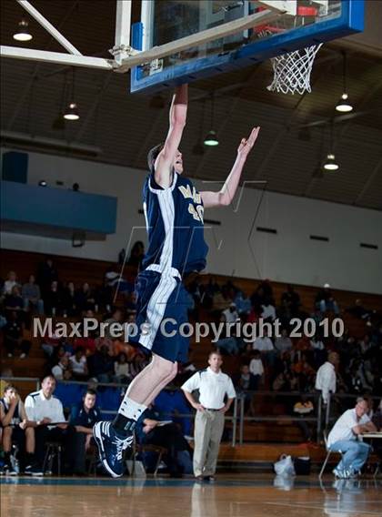 Thumbnail 2 in Serra vs La Costa Canyon (California Classic) photogallery.