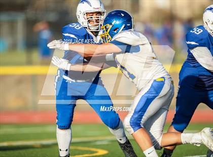 Thumbnail 3 in Nordhoff @ Fillmore photogallery.