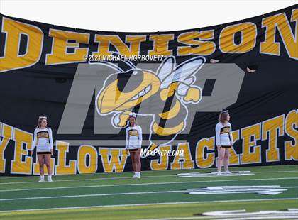 Thumbnail 2 in Denison @ Lovejoy photogallery.
