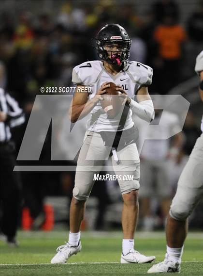Thumbnail 1 in Westerville Central @ Hilliard Darby (OHSAA DI First Round Playoff) photogallery.