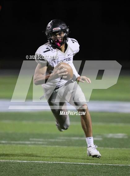 Thumbnail 1 in Westerville Central @ Hilliard Darby (OHSAA DI First Round Playoff) photogallery.
