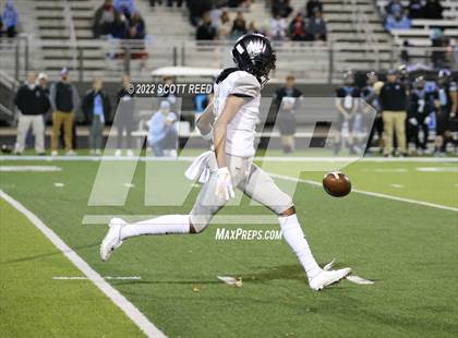 Thumbnail 3 in Westerville Central @ Hilliard Darby (OHSAA DI First Round Playoff) photogallery.