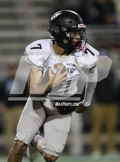 Thumbnail 3 in Westerville Central @ Hilliard Darby (OHSAA DI First Round Playoff) photogallery.