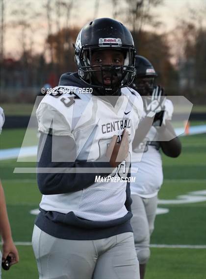 Thumbnail 3 in Westerville Central @ Hilliard Darby (OHSAA DI First Round Playoff) photogallery.