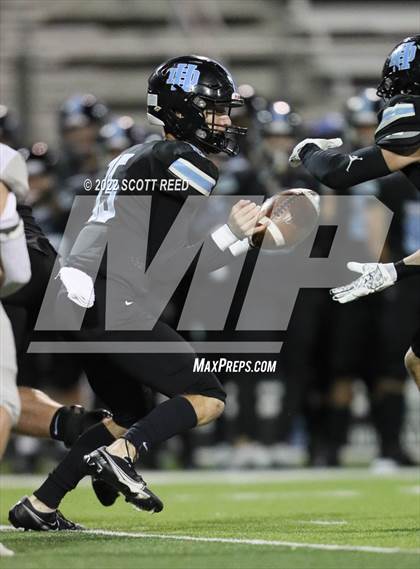 Thumbnail 2 in Westerville Central @ Hilliard Darby (OHSAA DI First Round Playoff) photogallery.