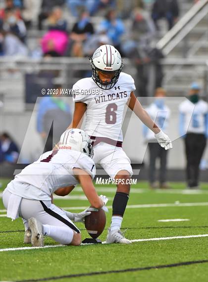 Thumbnail 2 in Waskom vs. West Rusk (UIL 3A D2 Region III Semifinal) photogallery.