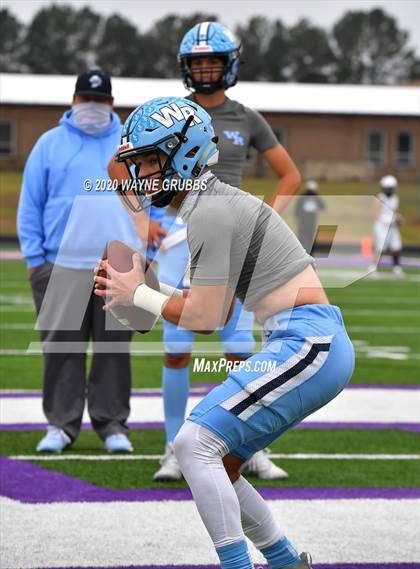 Thumbnail 2 in Waskom vs. West Rusk (UIL 3A D2 Region III Semifinal) photogallery.