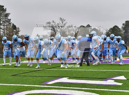 Thumbnail 2 in Waskom vs. West Rusk (UIL 3A D2 Region III Semifinal) photogallery.