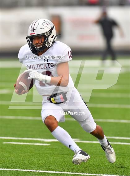 Thumbnail 3 in Waskom vs. West Rusk (UIL 3A D2 Region III Semifinal) photogallery.