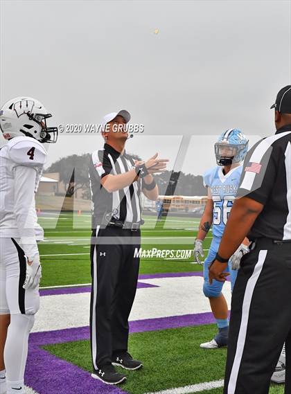 Thumbnail 1 in Waskom vs. West Rusk (UIL 3A D2 Region III Semifinal) photogallery.